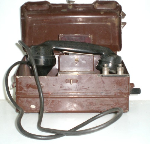 VINTAGE MILITARY FIELD PHONE ARMY TELEPHONE